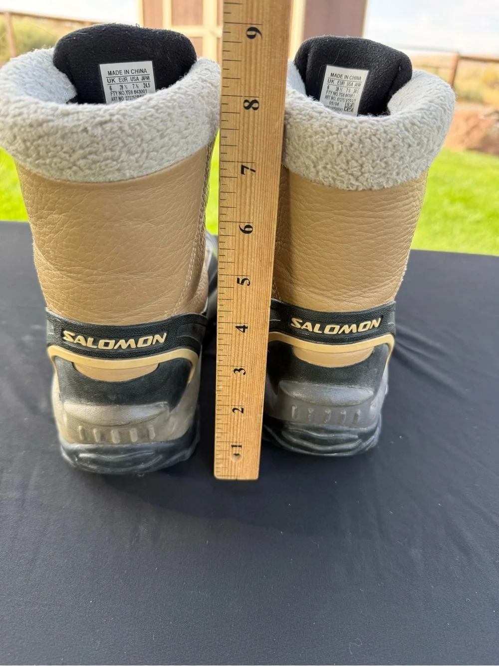 Salomon Women’s Winter 7.5 Winter Gear Boots Vintage Water Resistant Snow Boots.